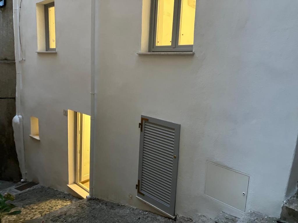 Residenza Nel Borgo L'Appusentu Bed and Breakfast Castelsardo Εξωτερικό φωτογραφία